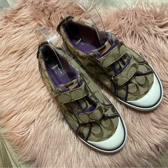 Coach Signature Brown Logo Size 6.5 - Picture 1 of 11